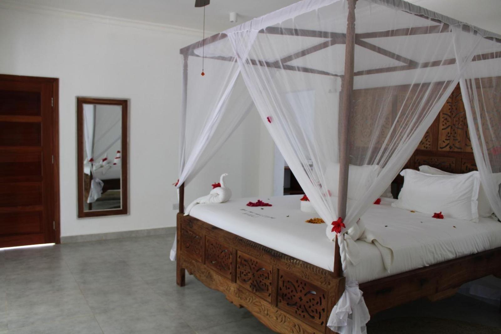 Kivuli Beach Resort Падже Экстерьер фото